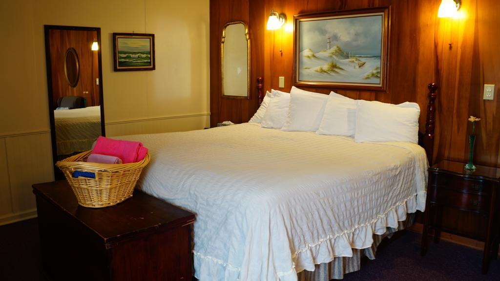 Harbor Haus Inn & Suites Hermann Cameră foto